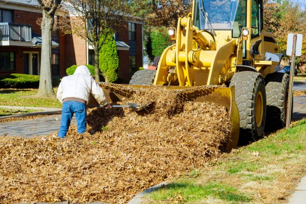 Mulch Hauling in North Port